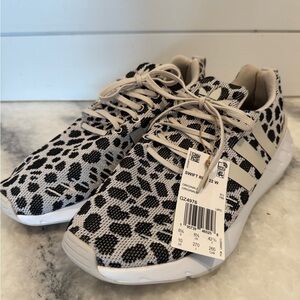 Adidas animal leopard print sneakers gym shoes swift run
